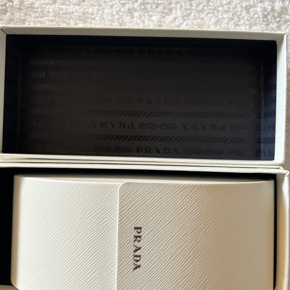 AUTHENTIC PRADA SUNGLASSES… 120 TEMPLE… NEW WITH TAGS… - Picture 8 of 13
